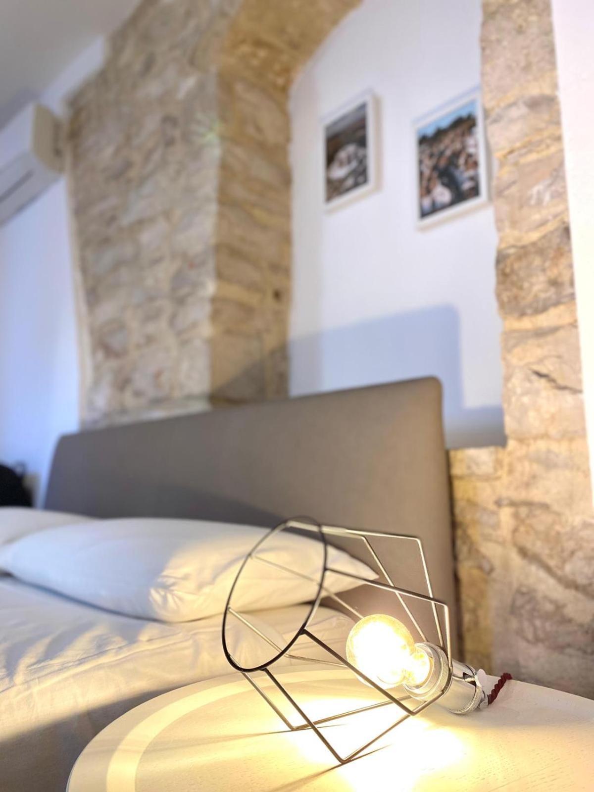 Altrelli Rooms Corato Exteriör bild